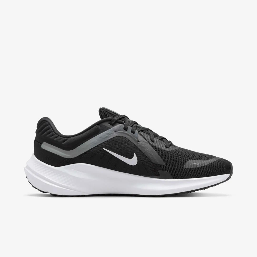 NIKE QUEST 5 BLACK SMOKE GREY WHITE