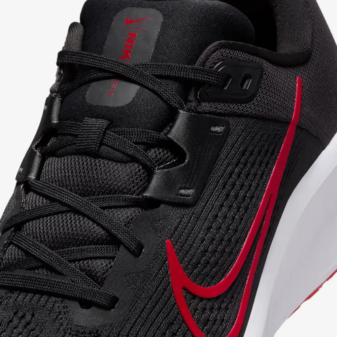NIKE QUEST 6 BLACK WHITE DARK SMOKE GREY UNIVERSITY RED