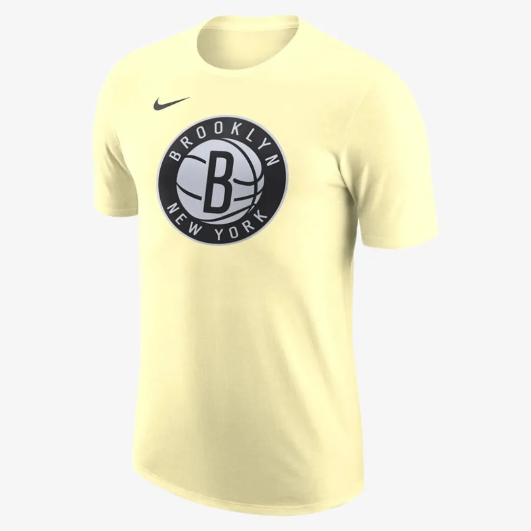 NIKE BROOKLYN NETS ESSENTIAL LOGO NBA TEE ALABASTER