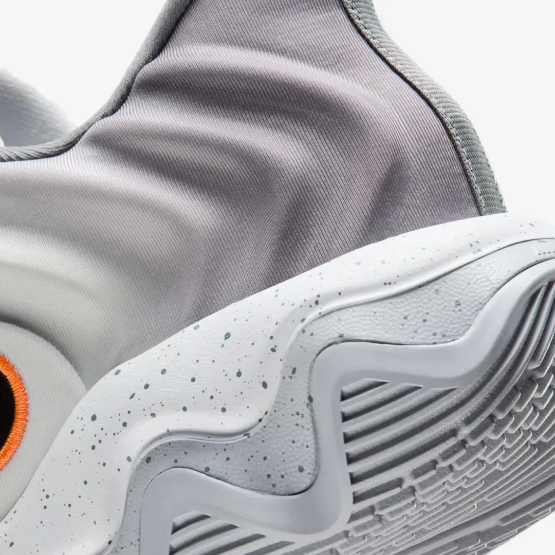 NIKE GIANNIS IMMORTALITY 4 EP WHITE WOLF GREY BLACK