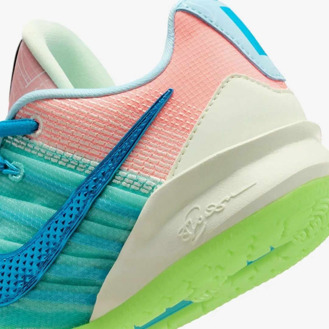 NIKE SABRINA 3 EP WHAT THE?